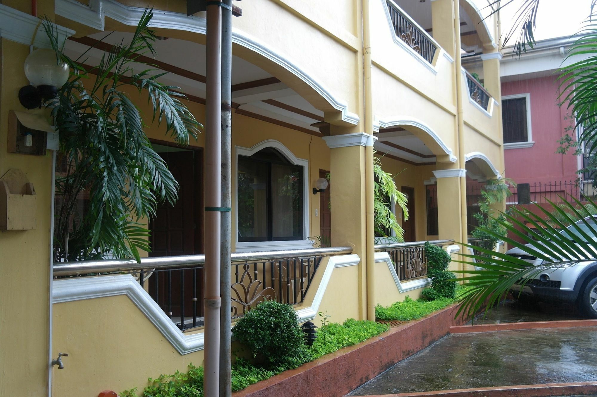Sunrise Apartelle Olongapo Exterior foto